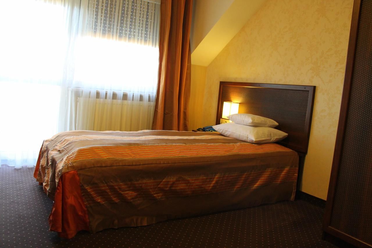 Отель Hotel Linder Malnia